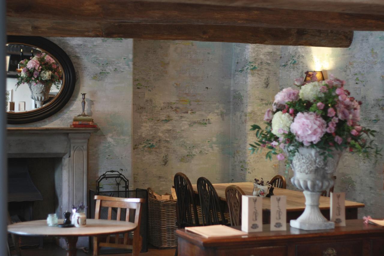 Plough Inn Lupton エクステリア 写真